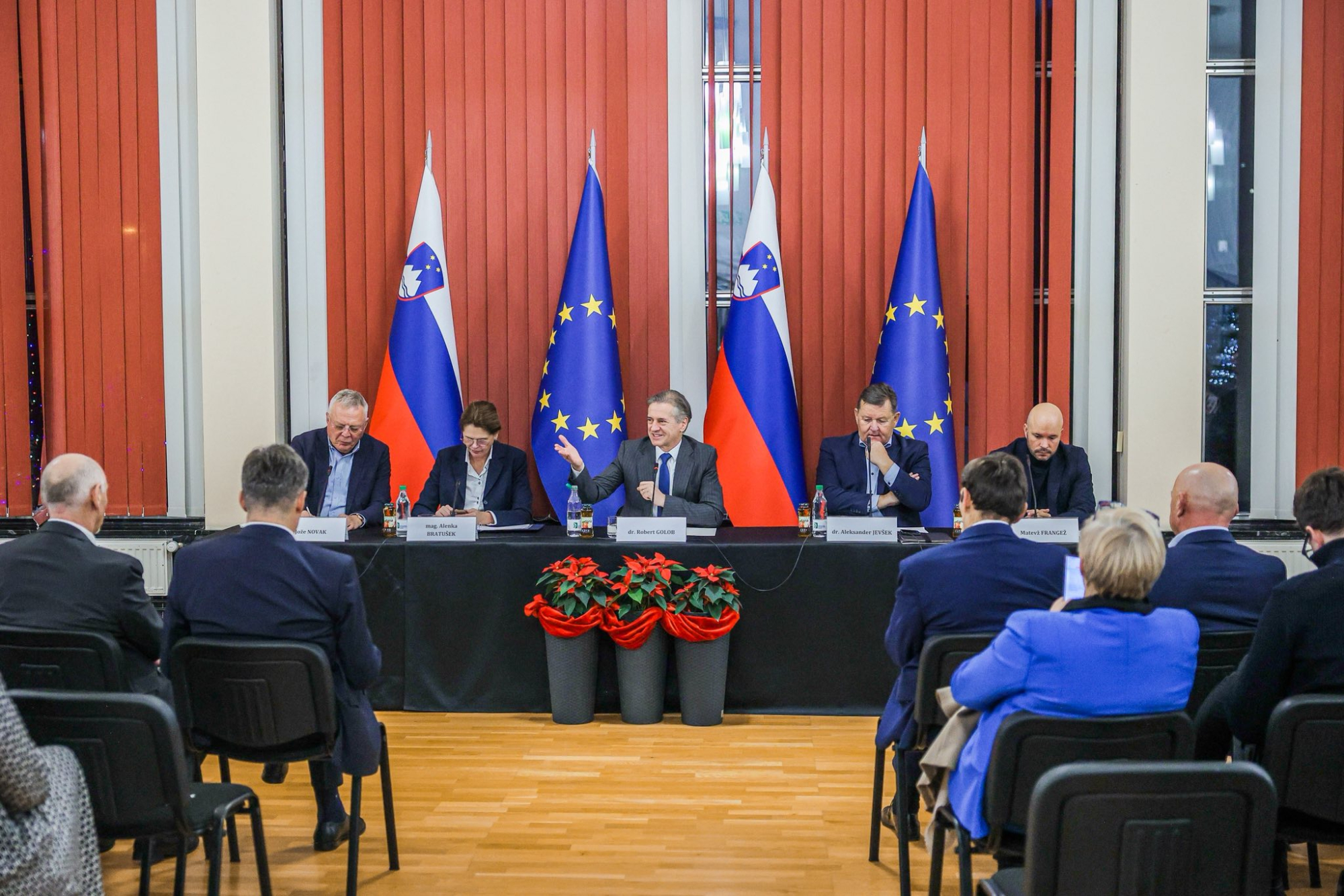 Vladni obisk v Zasavju: dan posvečen učenju in dialogu o regijskem potencialu