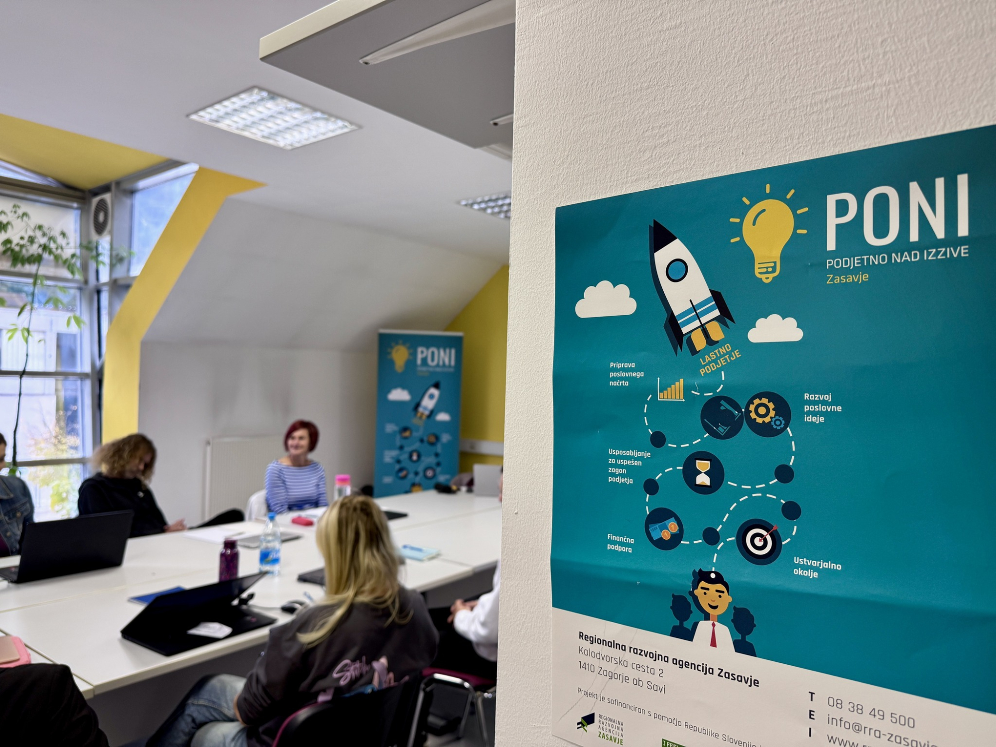 Povabilo k oddaji ponudb za izbor zunanjih izvajalcev za izvajanje storitev usposabljanja v projektu PODJETNO NAD IZZIVE – PONI ZASAVJE 2023-2028  (6. skupina)