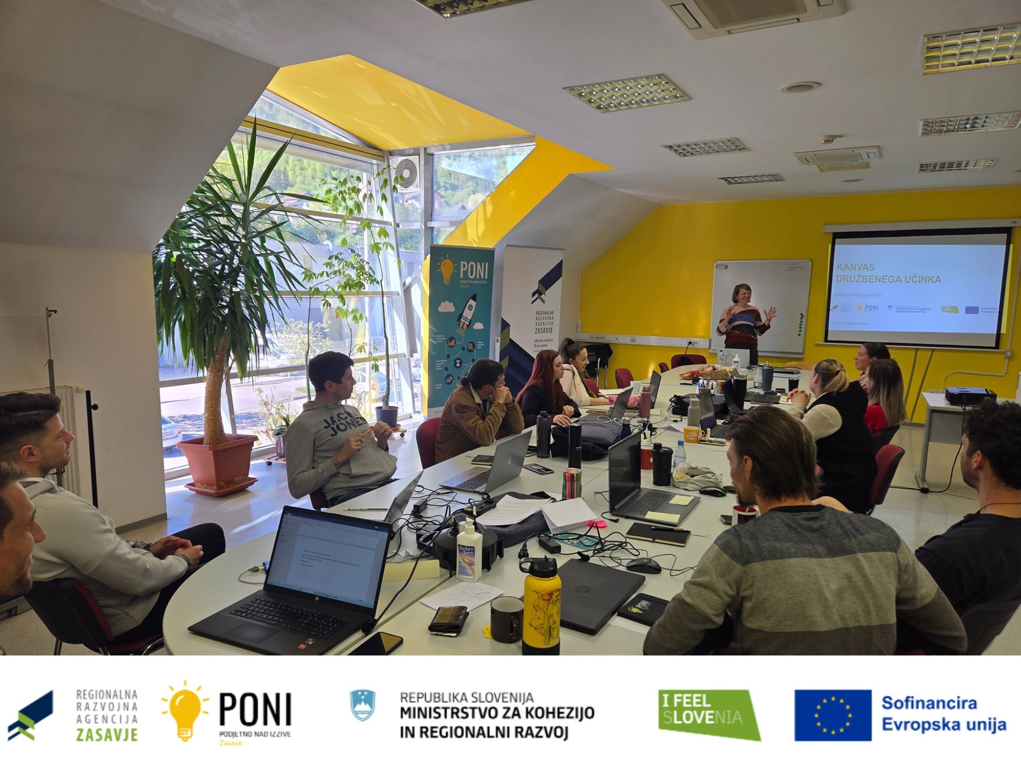 Povabilo k oddaji ponudb za izbor zunanjih izvajalcev za izvajanje storitev usposabljanja v projektu PODJETNO NAD IZZIVE - PONI ZASAVJE 2023-2028 (7. in 8. skupina)